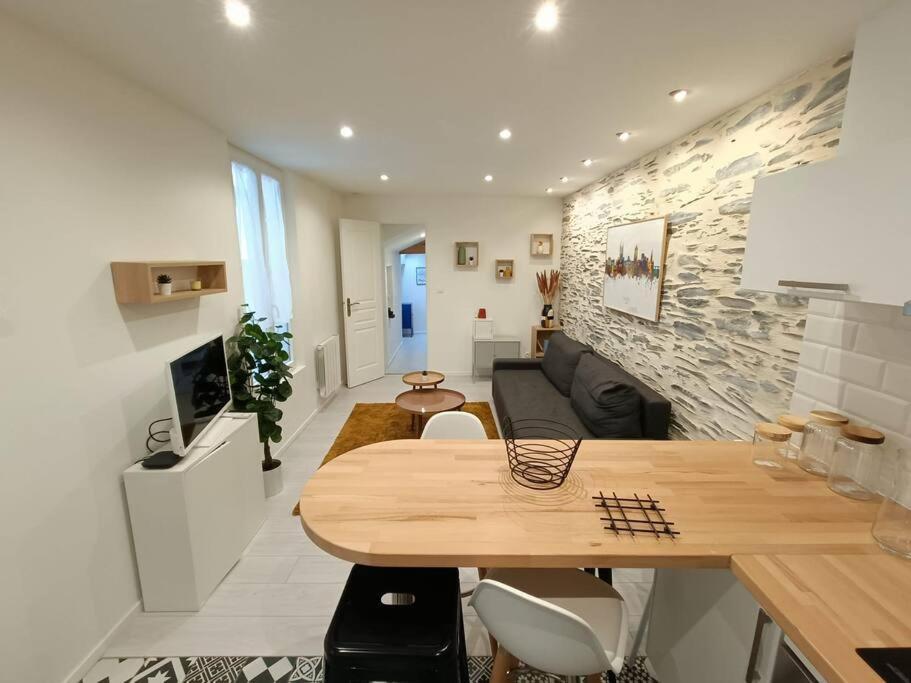 Apartamento Douceurs Angevine Angers Exterior foto
